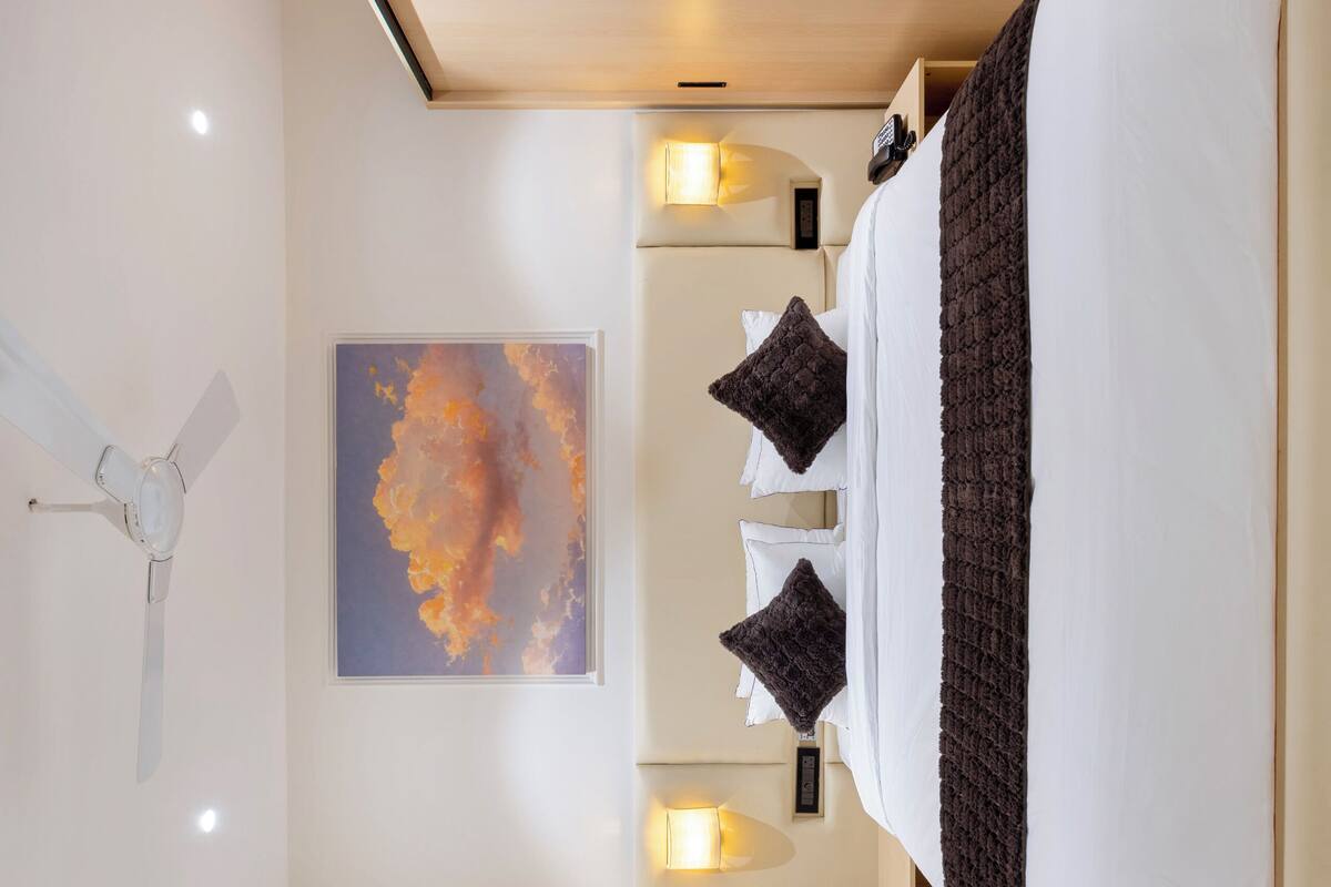 Premium Suite, Kitchenette | In-room safe, desk, laptop workspace, soundproofing