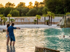 Pool - Chalet with Terrace - 4 guests, Equipped Kitchen (Dienné)