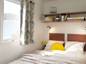 2 bedrooms, free WiFi - Mobile Home for 4 with Terrace - Grayan (Grayan-et-l'Hôpital)