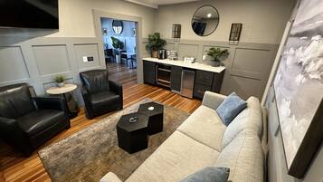 House, 1 Bedroom | Living area