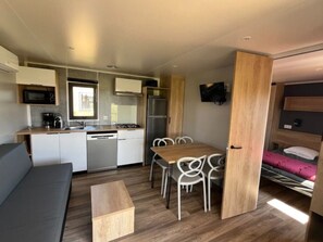 Interior - Mobile Home for 4 with Terrace in Dolus-D'Oléron (Dolus-d'Oléron)