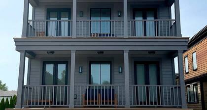 Brand New Construction! 1 Bed/1 Bath/private Deck - Unit 3 1 Bedroom Apts