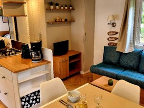 Dining - Mobile home with terrace - 3 bedrooms for 8 people (Nibelle)