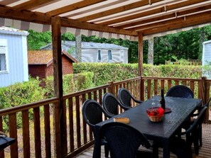 Outdoor dining - Mobile home with terrace - 3 bedrooms for 8 people (Nibelle)