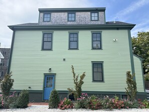 Apartment, 2 Bedrooms | Exterior - Downtown Newport Townhouse 2 Br/1.5 Bath/parking 2 Bedroom Apts (Newport)
