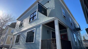 Nhà, 1 phòng ngủ | Ngoại thất