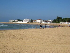 Beach - Mobile Home with Terrace - 4 people, 2 bedrooms in La Faute-sur-Mer (La Faute-sur-Mer)