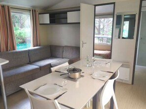 Dining - Mobile Home 26m² - 2 Bedrooms, Terrace (Laurens)