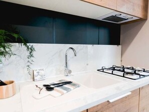 Fridge, microwave, coffee/tea maker, toaster - Comfort for 12: Dual Mobile Homes with Terrace (Mézos)