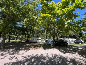 Property grounds - Mobile home for 4 with terrace in Tournon-sur-Rhône (Tournon-sur-Rhône)