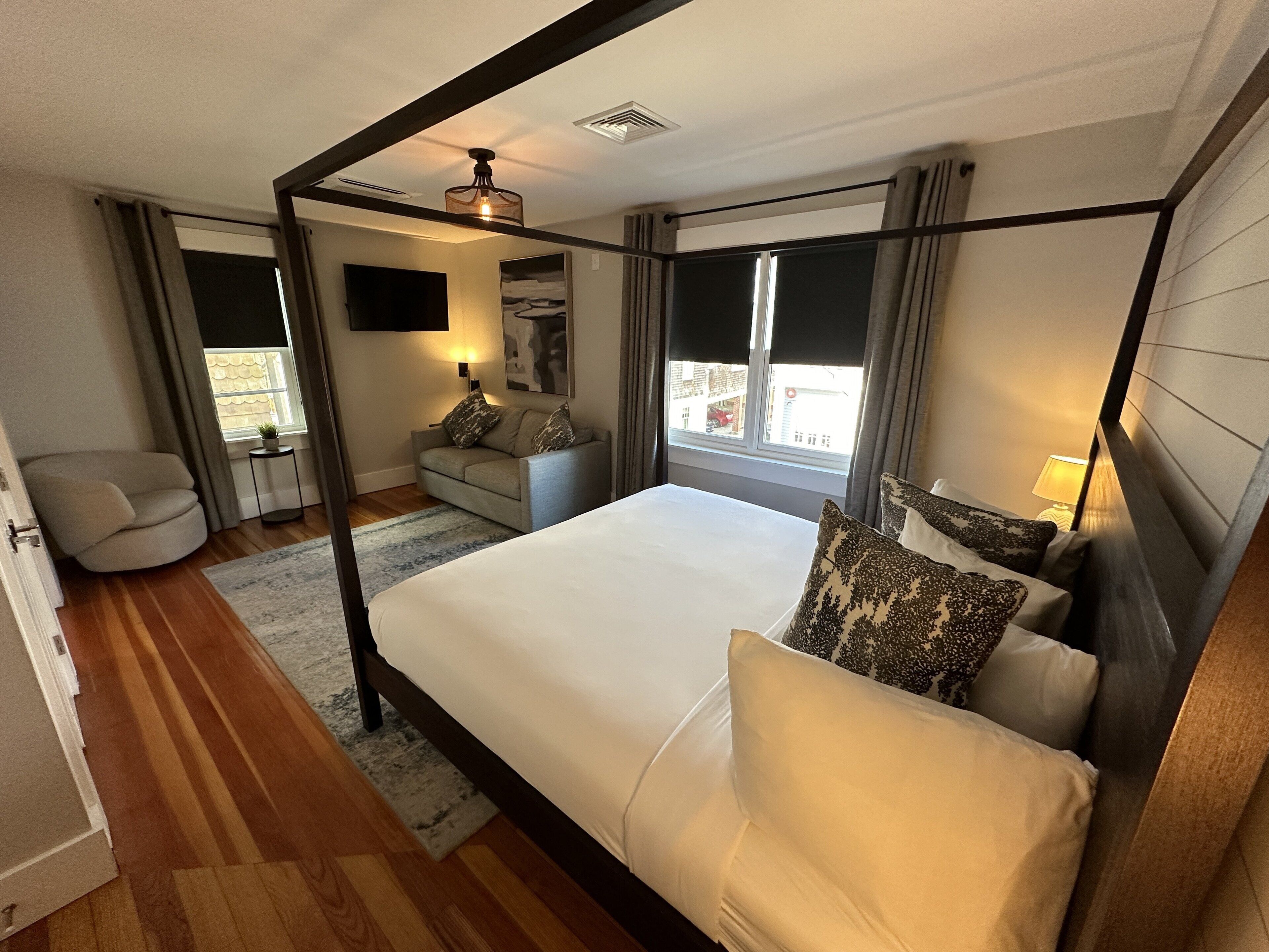 1 bedroom, laptop workspace, iron/ironing board, free WiFi