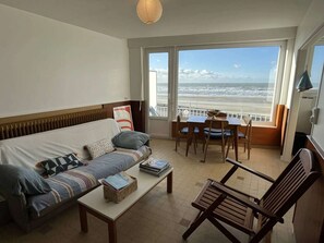 TV - 3P Apartment Pet-Friendly at Stella-Plage (Cucq-Stella Plage)