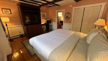 House, 1 Bedroom | 1 bedroom, laptop workspace, free WiFi