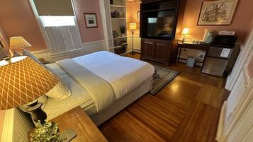 1 bedroom, laptop workspace, free WiFi