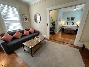 Căn hộ, 1 phòng ngủ | 1 phòng ngủ, khu vực làm việc phù hợp cho laptop 