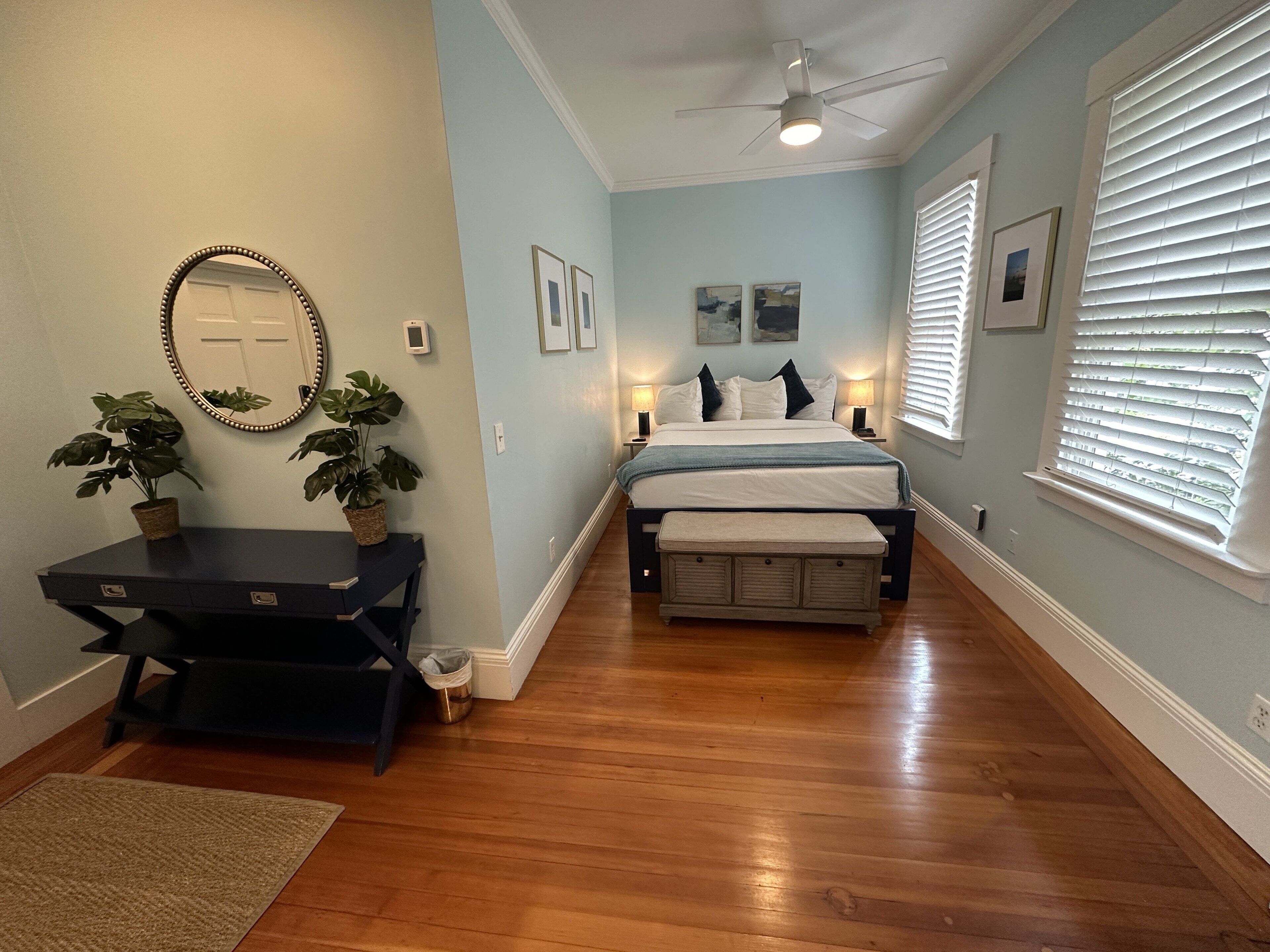 Apartment, 1 Bedroom | 1 bedroom, laptop workspace, iron/ironing board, free WiFi