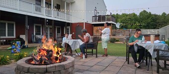 Charming 1-bedroom rental at a Bed & Breakfast in Skippers Va. Nightly or weekly