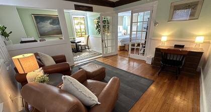 Open & Airy One Bedroom Suite in Downtown Newport #18 1 Home