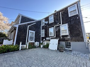 House, 1 Bedroom | Exterior - Spacious Three Room Suite Downtown Newport #16 1 Bedroom Home (Newport)