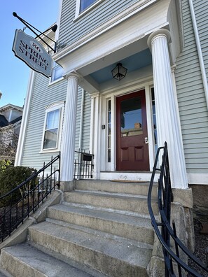 House, 1 Bedroom | Exterior detail - Bright & Sunny 1 Bed/ 1 Bath Downtown Newport - Unit 1 1 Bedroom Home (Newport)