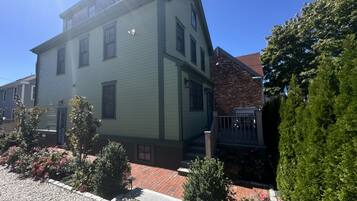 Căn hộ, 2 phòng ngủ | Ngoại thất