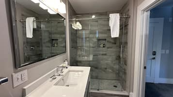 Casa, 1 camera da letto | Bagno | Asciugamani, shampoo
