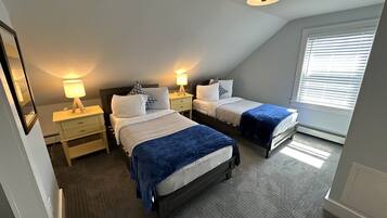 Apartment, 2 Bedrooms | 2 bilik tidur, seterika/papan seterika, Wi-fi percuma