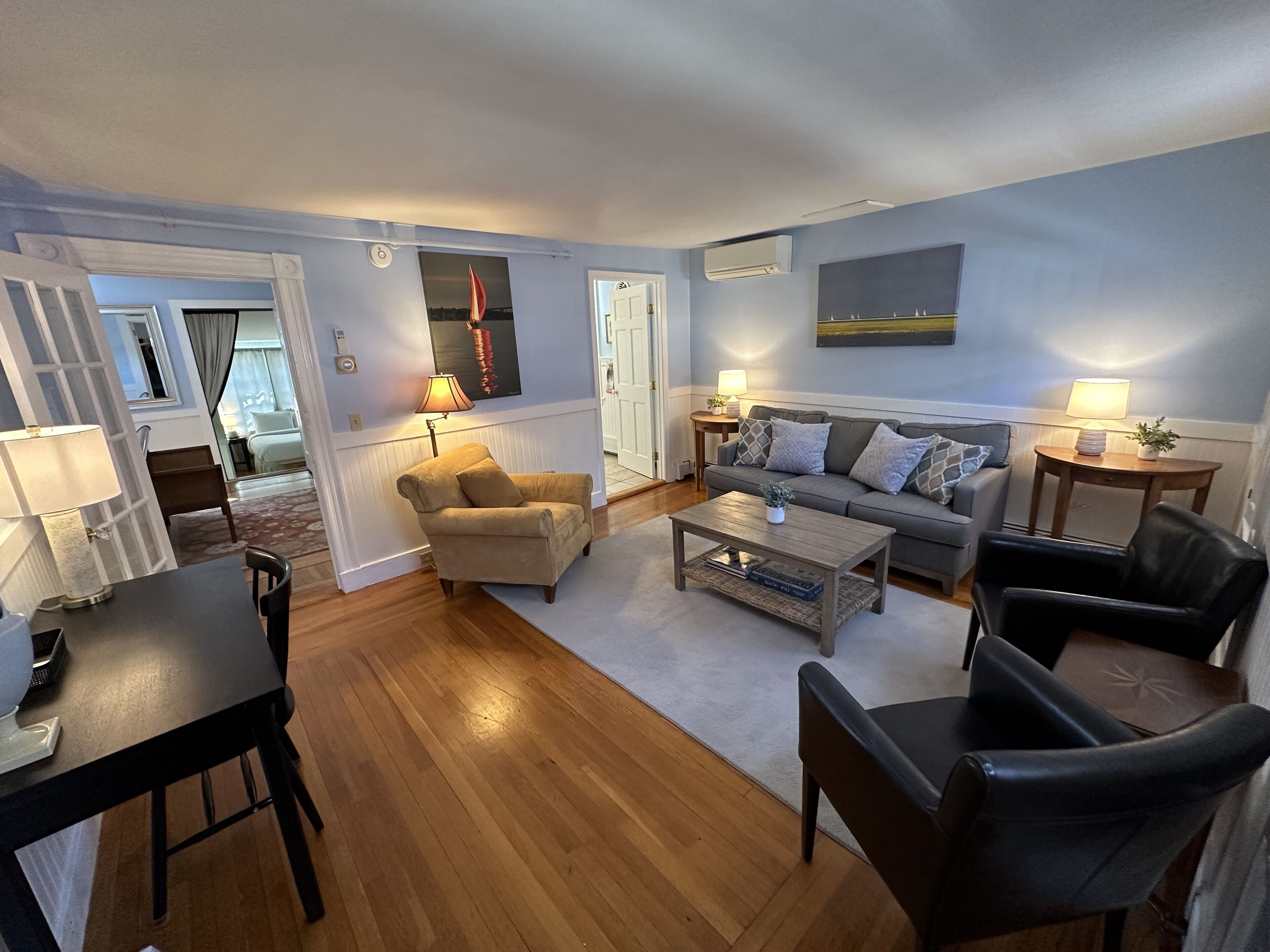 Apartment, 2 Bedrooms | Living area | Smart TV