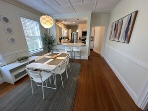 獨棟房屋, 4 間臥室 | 用餐區