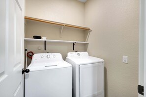 Duplex, 3 Bedrooms | Interior - Pet Friendly Duplex - Sea World/Lackland/Six Flags (San Antonio)