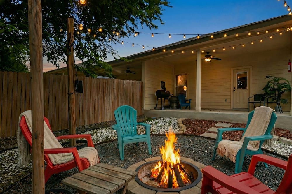 Pet Friendly Duplex - Sea World/Lackland/Six Flags