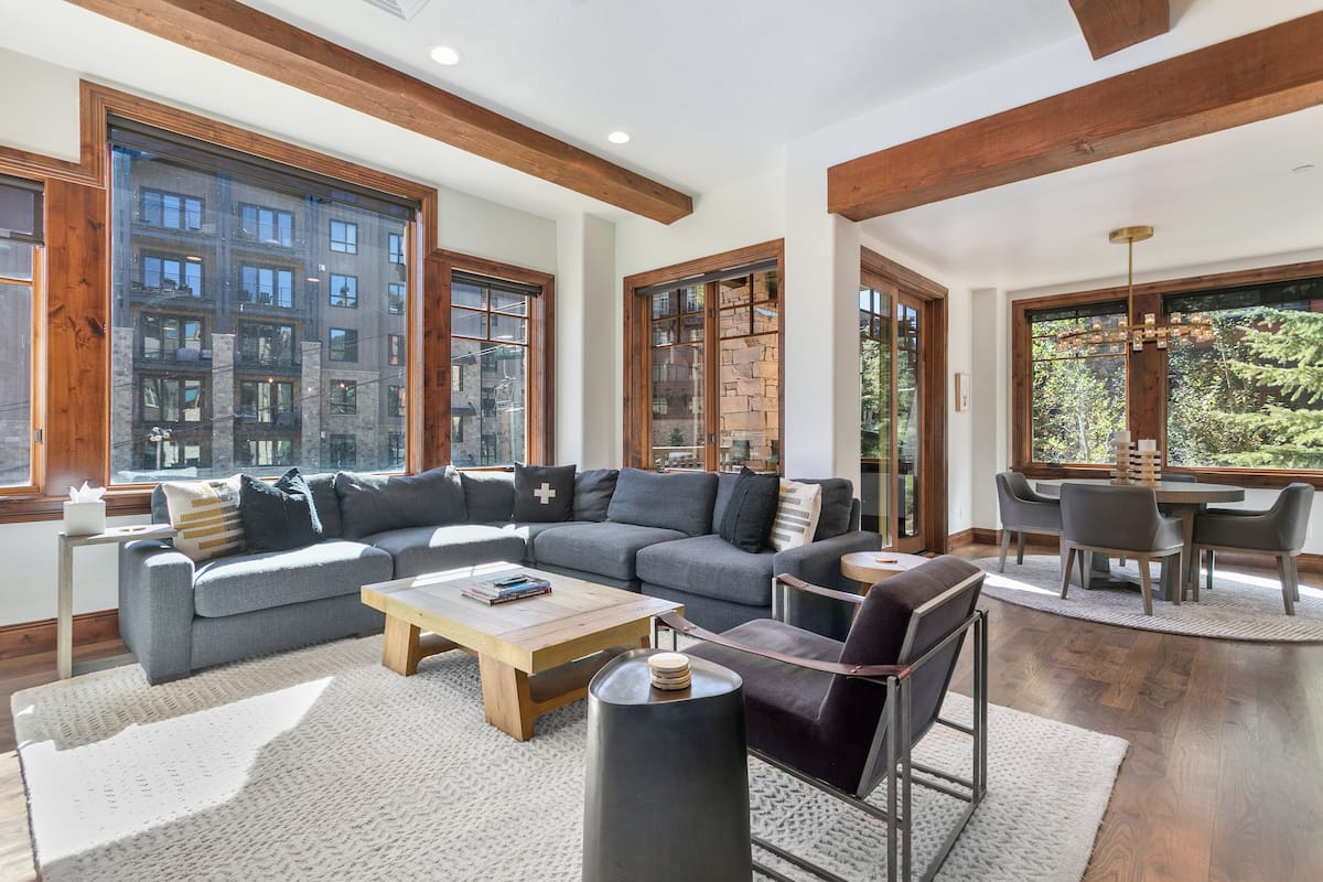 Condo, 3 Bedrooms | Living area