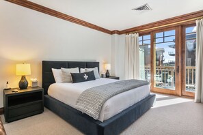 Apartment, 3 Schlafzimmer | 3 Schlafzimmer, laptopgeeigneter Arbeitsplatz, kostenloses WLAN