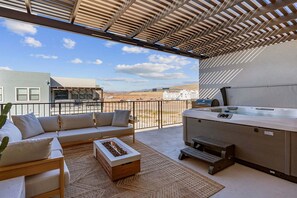 Condo, 3 quartos | Terraço/pátio