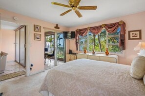 Condo, 2 Bedrooms | 2 bedrooms, free WiFi - Menehune Shores, #301 2 Bedroom Condo (Kihei)