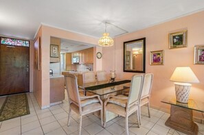 Leilighet, 2 soverom | Spiseområde