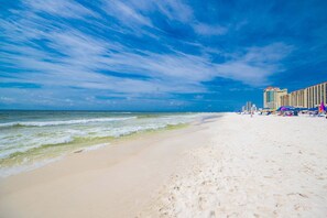 Condo, 3 chambres | Plage | Plage à proximité