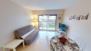 TV - Le Cocon Royal (Saint-Gilles-Croix-de-Vie)