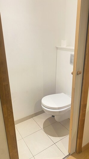 Towels, toilet paper