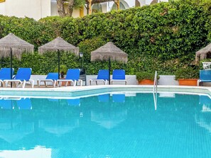 Outdoor pool - 97- Lovely Townhouse With Stunning Views & Pool in Marbella! (Artola)