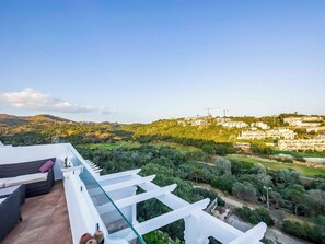 Property grounds - 97- Lovely Townhouse With Stunning Views & Pool in Marbella! (Artola)