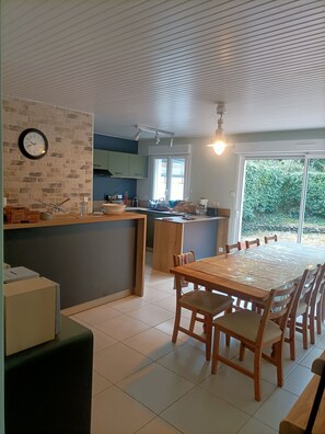 Private kitchen - Rent house in private park 1.5 km from the sea (Jard-sur-Mer (85520))