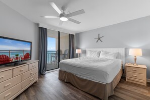 2 bedrooms, free WiFi, bed sheets - Condo with Ocean Views & Private Balcony, Near Pier (Garden City Beach)