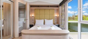 Seton Sands Kingsbarns Retreat - 2BR Luxury Lodge - Sleeps 6