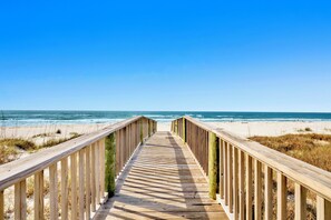 On the beach - Beachfront | Pet Friendly | Private Boardwalk | Game Room (Gulf Shores)