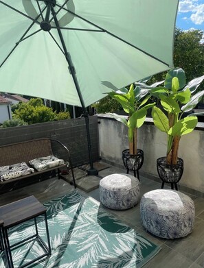 Terrace/patio - Large family home near the canal in Agen (Agen)