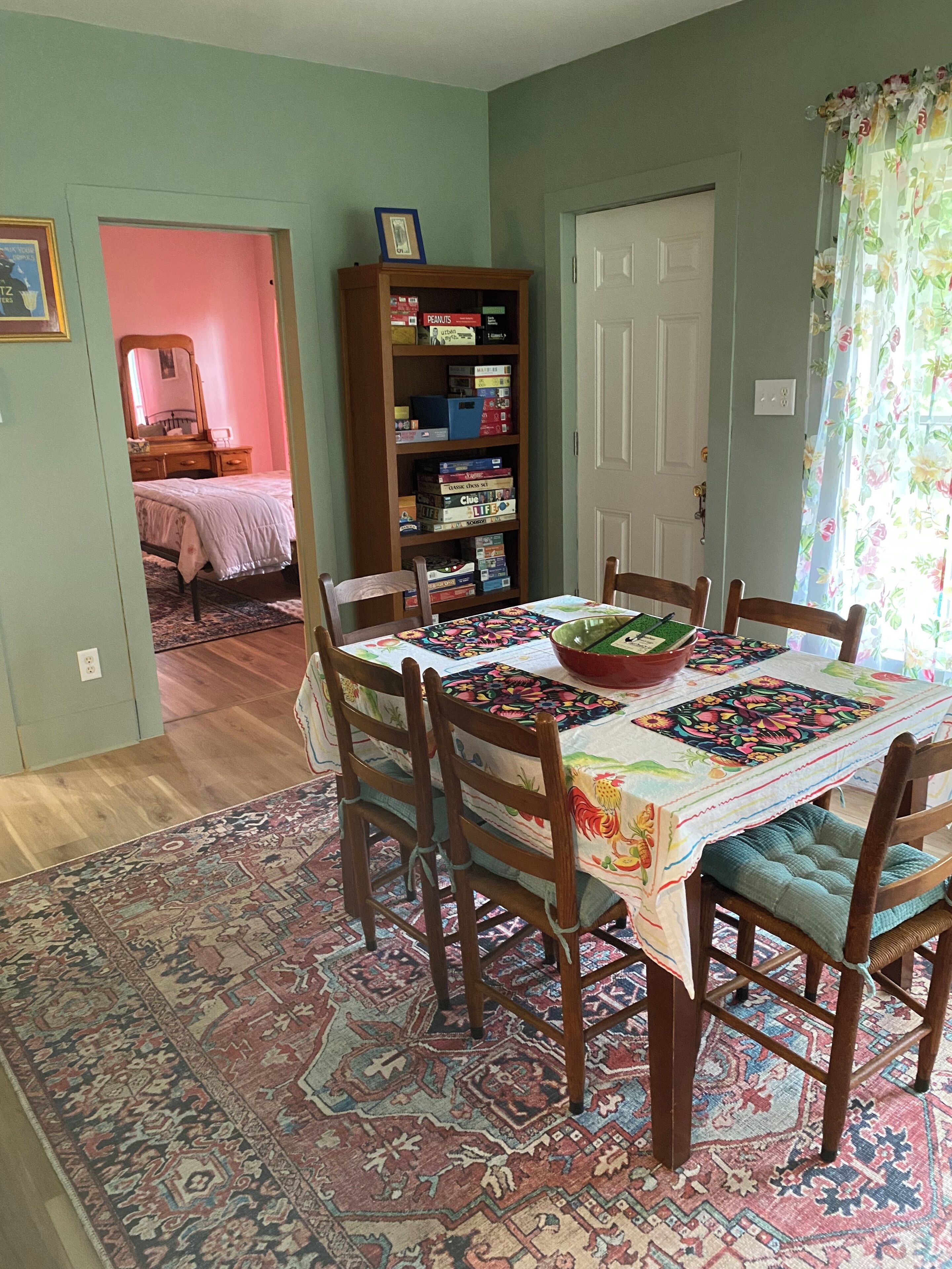 2 dormitorios, escritorio, tabla de planchar con plancha y wifi gratis