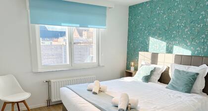 Bright and spacious bungalow with garden nearby the sea