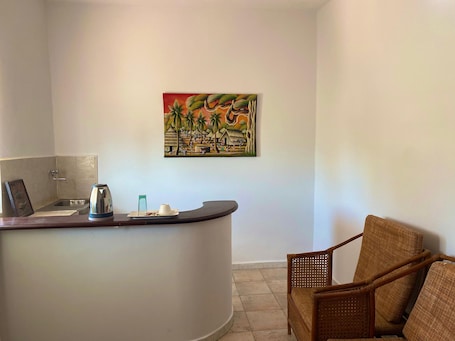 Comfort Studio Suite | Living area. Le Métis