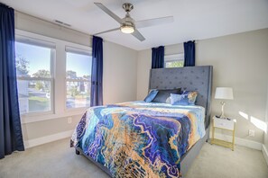 3 bedrooms, iron/ironing board, free WiFi, bed sheets - Cozy Fountain Square Retreat Just Steps from Downtown Indianapolis (Indianapolis)